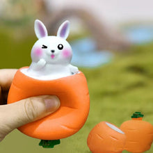 Laden Sie das Bild in den Galerie-Viewer, Karotten-Kaninchen-Squeeze-Spielzeug