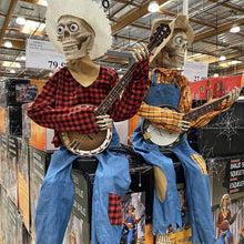 Laden Sie das Bild in den Galerie-Viewer, Lustige animierte Duell-Banjo-Skelette